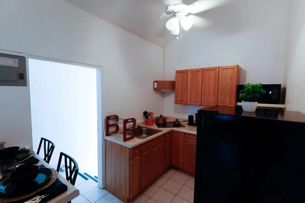 Kontakte von C&D Residential Penthouse